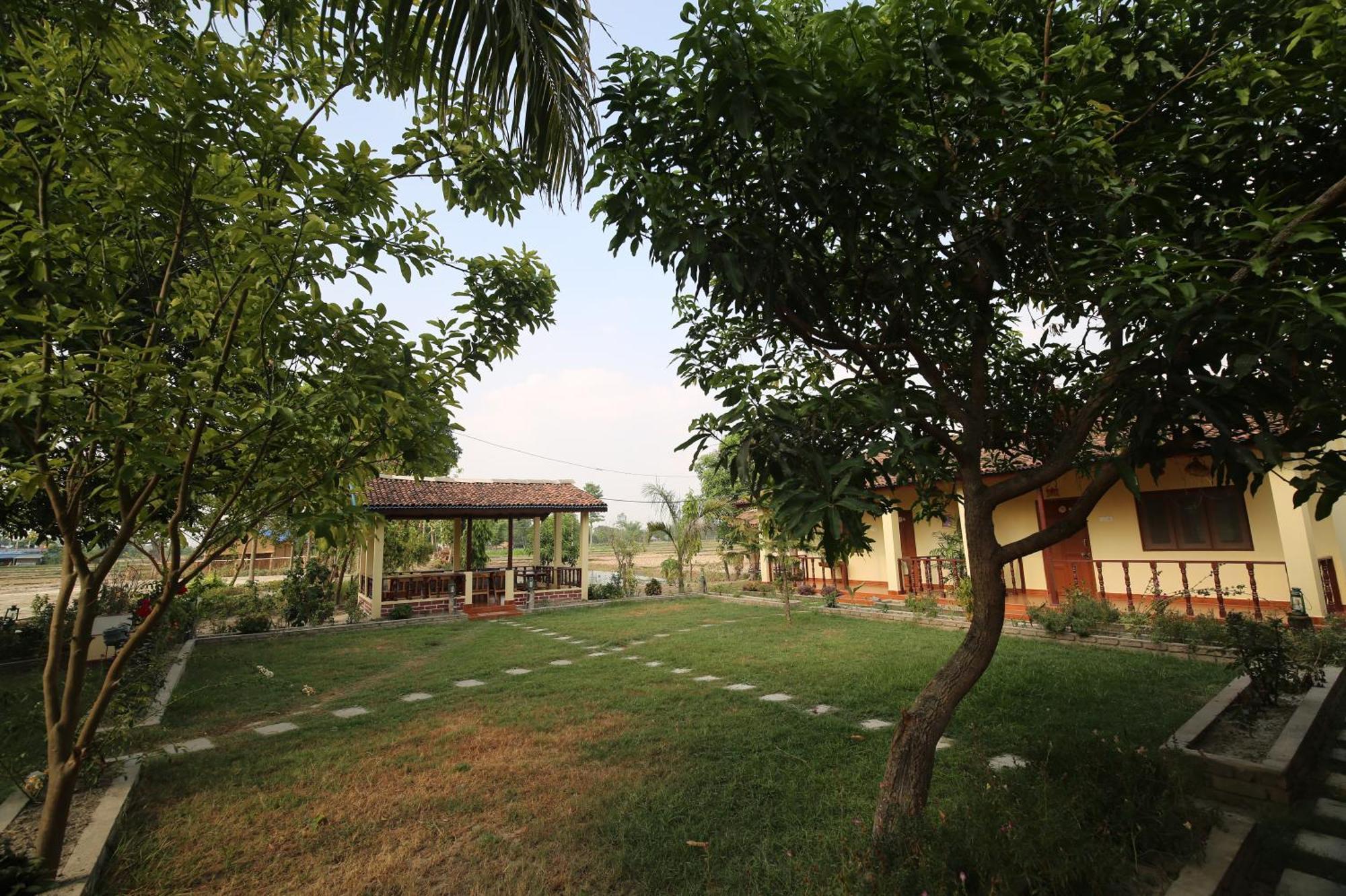 Bardia Eco Friendly Homestay Bardiya Bagian luar foto